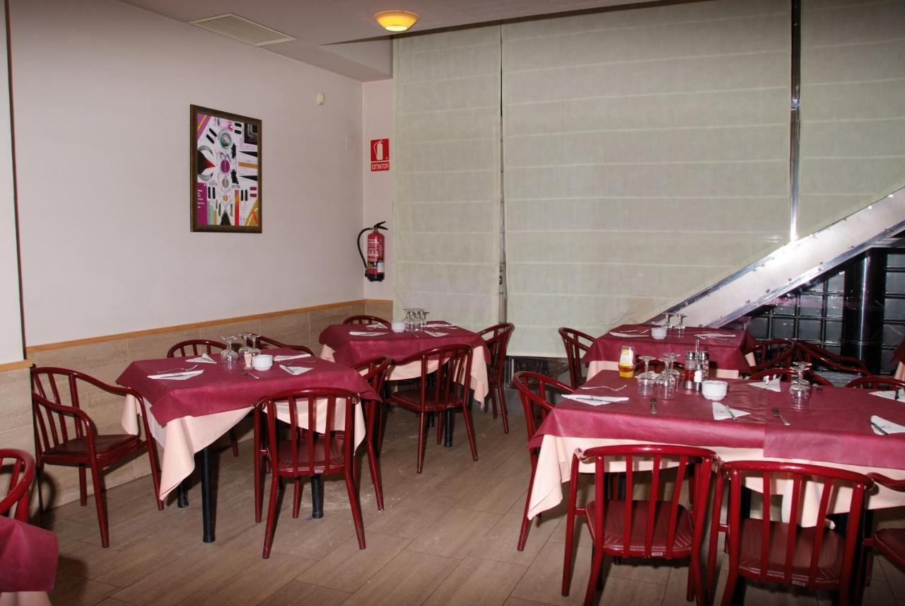 Hostal Restaurante Baraka Alagón Exterior foto